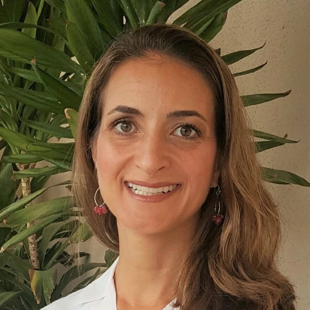 Dr. Tandis Nami, Associate Dentist